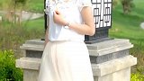 优雅女歌手一曲《我不想说》，唱得太好听了