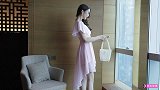 粉红色收腰连衣裙，看起来不错哦，满足小仙女们的少女心