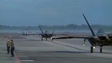 实拍F-22猛禽战斗机起飞