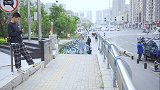迈着迷人的步伐我就冲上去了，体验伸腿撩人，这个结局太甜了