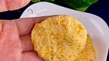 简单的芝麻南瓜饼，外表酥脆 ，原汁原味