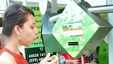 印度炸脆球的机器,顾客自己按出来就可以吃,商家完全不用操心