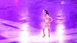 梅娃韩国冰上表演被因衣着暴露遭网友痛批：可以去成人派对了