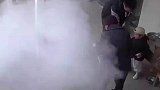都冒烟了，不表扬算了还，还凶我