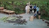 任嘉伦大方落座谭松韵身旁，举止自然，不愧是《锦衣之下》CP
