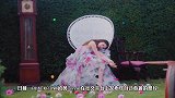 活力美少女！Jennie晒春游照，与男性朋友贴身自拍吃冰棍