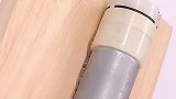 按钮一按就自动挤牙膏，省事儿