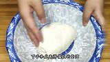 早餐葱花饼的做法，学会这个技巧，外酥里软，酥脆多层，太好吃了