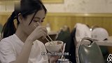 太暖心！Baby直播小海绵意外入镜，奶声奶气直夸妈咪最美丽！