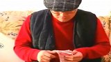 孝顺儿媳帮公公取钱，看到余额后愣住了，结局全家人心酸