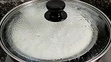 糯米糍粑别去外面买了，在家就能轻松做出来，软糯香甜吃完还想吃