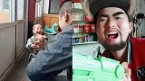 趣事精选，我看看被打的疼不疼