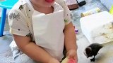 孩子你要是被强迫了，你就眨眨眼