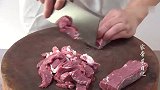 厨师长教你牛肉锅仔的正确做法，看着就有食欲，你觉得怎么样
