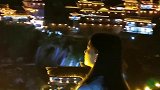 芙蓉古镇夜景，喝一口桃花酒太美了