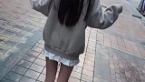 漂亮小姐姐跳舞，光是看背影，网友我就已经心动了