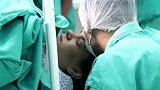 产房实录剖腹产分娩全过程,产妇紧张无措的样子看得人着实心痛！