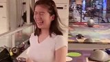 健身房新来的超美小姐姐，笑起来好甜，人美颜值高爱了！