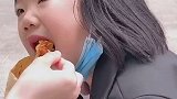 偷拍又被发现了 太好笑了哈哈哈四川话 方言