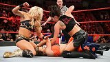 WWE-18年-RAW第1290期：女子双打赛 解脱小队VS布里斯&米琪-单场