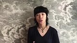 窦靖童兴奋透露新歌进度 晒橘色短发照鬼马可爱