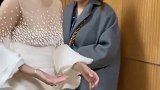 李沁 请问是仙女本人吗？白色长袖礼裙太仙了吧！2019今日头条年度盛典