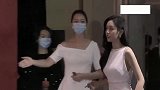 盛典红毯直播，吴宣仪一袭白色飘带长裙美艳动人