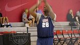 篮球-14年-美国男篮训练营DAY2：勇士帮称霸美国锋线 库里+汤普森+格林+巴恩斯-专题