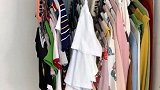 衣服多，想穿却找不到，幸亏有这个衣架，整洁、一目了然