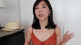 大嫂太会打扮，出门穿这样的吊带衫，时髦又显嫩，人见人夸