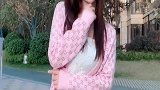 小姐姐笑起来也太有感染力吧，舞蹈也可爱迷人
