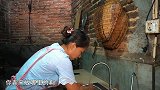 桃子姐原想吃剩菜，包立春惦记猪肝，爆炒一盘猪肝，吃得美滋滋