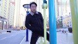 小情侣因为琐事吵架，两人这解决矛盾的方式真逗，结局太搞笑了