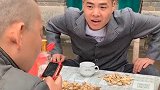 这女的太狠了王千万