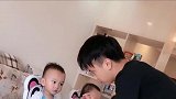 曾经出生两斤多的龙凤三胞胎如今长成了这样，爸爸每天这样喂饭