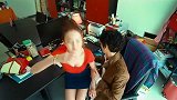 这女的谁？满足了我所有幻想啊