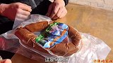 第一次吃新疆特色“熏马肉马肠”，别有一番风味，霞姐直夸好吃