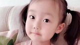 妈妈过生日大姨故意不带小萝莉去