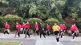 我们为健康快乐而出发每天坚持曳步舞传递正能量