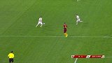 马塞洛前场大范围转移 莫德里奇拿球远射打飞