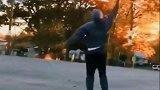 “不善言辞，但篮球和你，我无法掩饰”用篮球表达心情