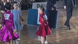 mini版辣目洋子跳国标, 就我一个人觉得胖女孩很可爱吗