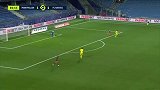第81分钟南特球员卢扎射门 - 打偏