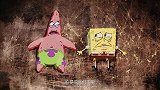 海绵宝宝历险记：海绵宝宝被人类抓住，被放在日光灯下，干裂死亡