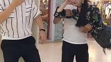 和男闺蜜逛街偶遇前男友当场后悔