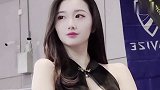 皮肤这么白的女生还是很少见！