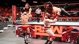 WWE-17年-RAW第1280期：RAW双打冠军赛捍卫者VS希莫斯&凯萨罗-单场