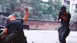 女特工粉身碎骨，为队友炸开逃生之门