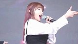 洪真英女神的现场表演，看着莫名很带劲！