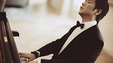吉娜突然对郎朗伸舌头撒娇，郎朗认真看后行为，网友不淡定了